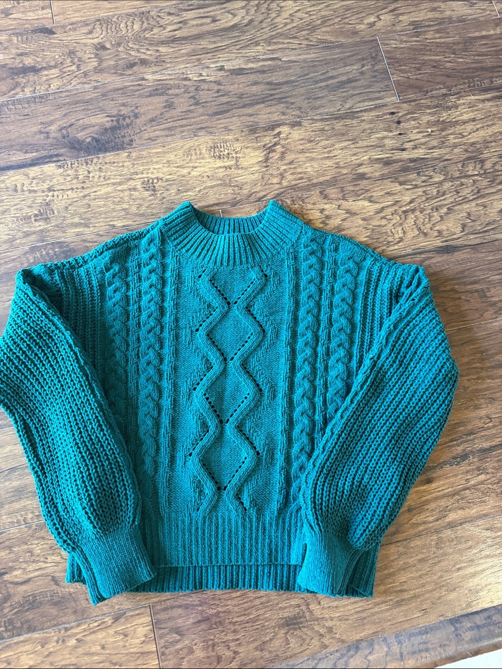 No Boundaries Women's Cable Knit Crew Sweater in Teal